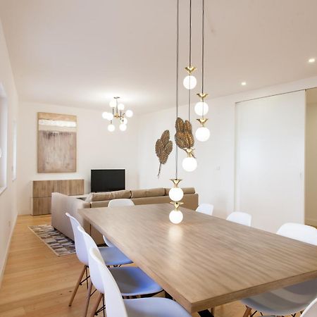 Mouraria Blue Three-Bedroom Apartment W/ Parking - By Lu Holidays Lisbona Esterno foto