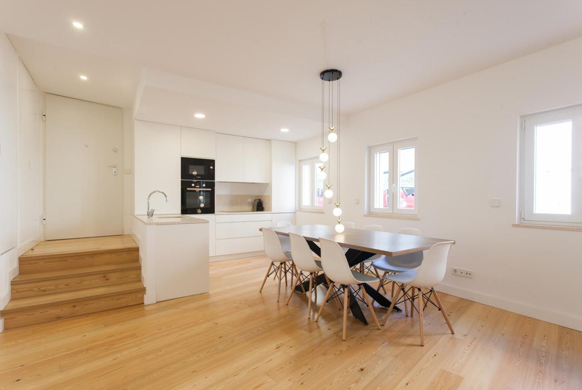 Mouraria Blue Three-Bedroom Apartment W/ Parking - By Lu Holidays Lisbona Esterno foto